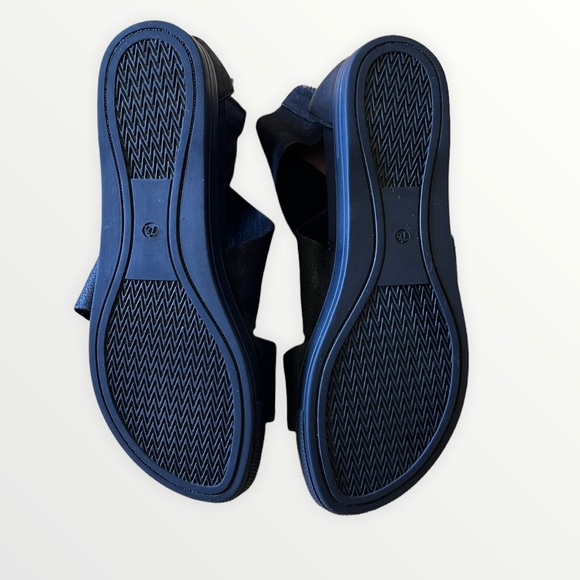 Eileen Fisher black leather sandals size 7.5 - Picture 4 of 6